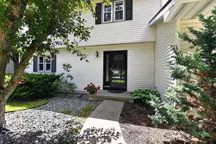 5651 Byrneland St, Fitchburg, WI 53711 - Photo 4