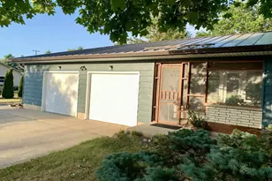 N1644 Poeppel Rd, Fort Atkinson, WI 53538 - Photo 4