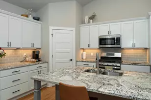 822 Ronald Overlook, Waunakee, WI 53597 - Photo 10