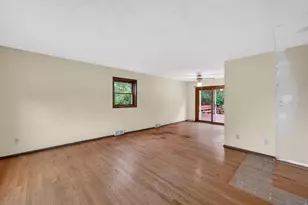 1605 Maple St, Middleton, WI 53562 - Photo 4