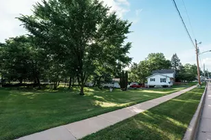 309 N Mechanic St, Albany, WI 53502 - Photo 6
