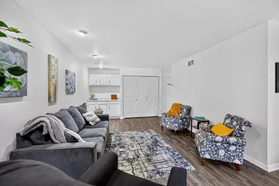 12980 W Bluemound Road #105, Elm Grove, WI 53122 - Photo 6