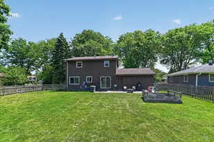 5414 Brookshire Ln, Madison, WI 53714 - Photo 2
