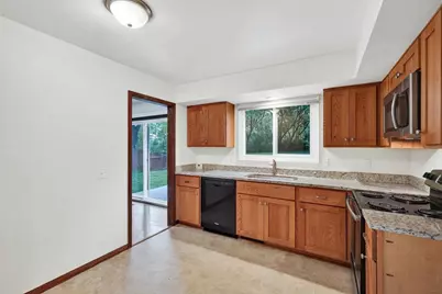 3907 Patrick Henry Way #3907, Middleton, WI 53562 - Photo 12