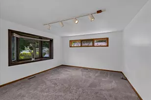 33 Belmont Rd, Madison, WI 53714 - Photo 16