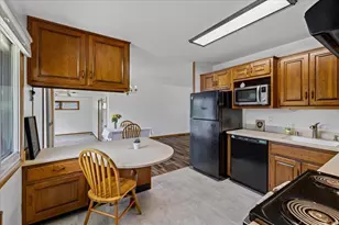 33 Belmont Rd, Madison, WI 53714 - Photo 12