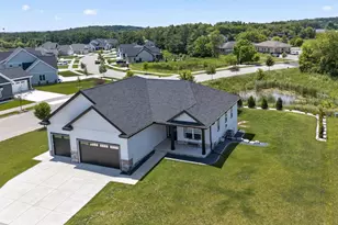 1101 Ballweg Ln, Waunakee, WI 53597 - Photo 2