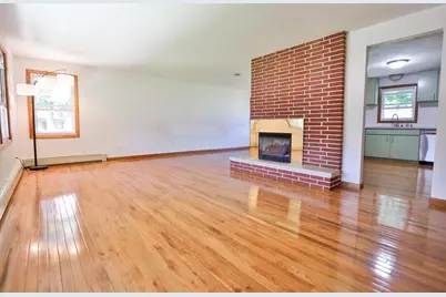 2511 Sunny Ridge Court, Monroe, WI 53566 - Photo 6