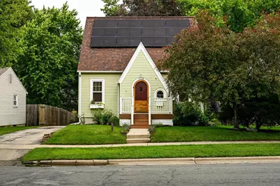 1718 Schlimgen Avenue, Madison, WI 53704 - Photo 2