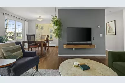 2126 Allen Boulevard #1, Middleton, WI 53562 - Photo 2
