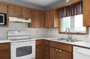410 Saddle Ridge, Portage, WI 53901 - Photo 4