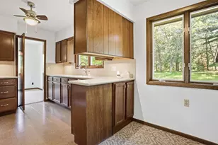 1367 State Road 82, Springville, WI 53965 - Photo 16