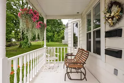 122 N 2nd Street, Mount Horeb, WI 53572 - Photo 4