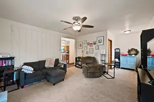 122 N 2nd St, Mount Horeb, WI 53572 - Photo 18