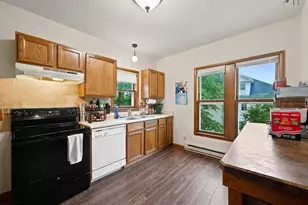 122 N 2nd St, Mount Horeb, WI 53572 - Photo 20