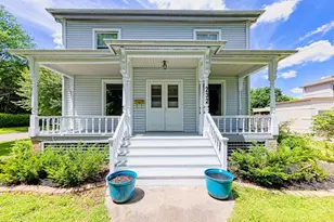 232 Forest Park Blvd, Janesville, WI 53545 - Photo 2