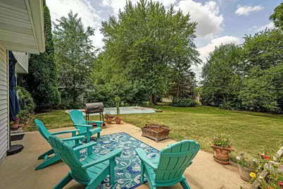 10 Lamplighter Way, Madison, WI 53714 - Photo 8