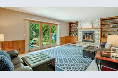 10 Lamplighter Way, Madison, WI 53714 - Photo 2