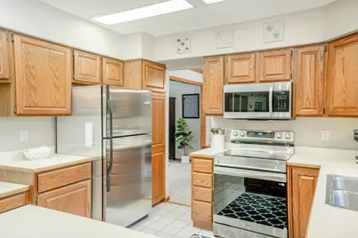 10 Lamplighter Way, Madison, WI 53714 - Photo 16