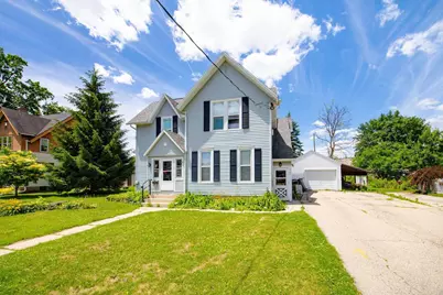 334 Grove Street, Fort Atkinson, WI 53538 - Photo 2