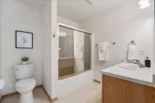 2645 Mica Rd, Fitchburg, WI 53711 - Photo 26