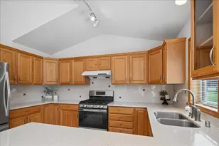 2645 Mica Rd, Fitchburg, WI 53711 - Photo 14