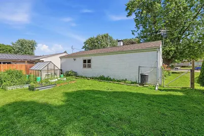 140 Wisconsin Street, Beaver Dam, WI 53916 - Photo 12