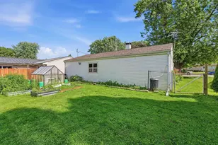 140 Wisconsin St, Beaver Dam, WI 53916 - Photo 12