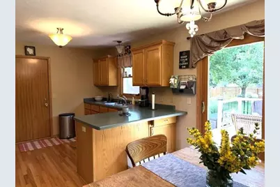 4242 Saratoga Drive, Janesville, WI 53546 - Photo 6