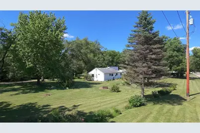 2160 S Afton Road, Beloit, WI 53511 - Photo 2