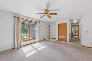 700 S Lincoln Ave, Beaver Dam, WI 53916 - Photo 8