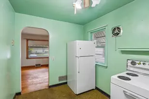 1922 Boyd Ave, Madison, WI 53704 - Photo 14