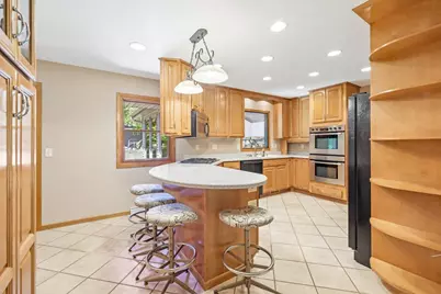 1210 Ellen Avenue, Madison, WI 53716 - Photo 10
