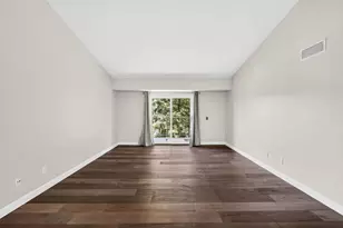 1034 S Sunnyvale Ln, Madison, WI 53713 - Photo 6