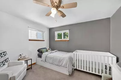608 W Capitol Drive, Hartland, WI 53029 - Photo 18