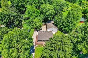 608 W Capitol Dr, Hartland, WI 53029 - Photo 48