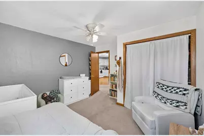 608 W Capitol Drive, Hartland, WI 53029 - Photo 20