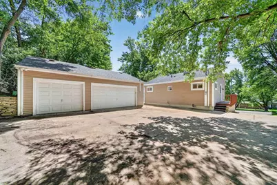 608 W Capitol Drive, Hartland, WI 53029 - Photo 38