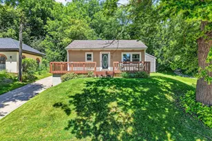 608 W Capitol Dr, Hartland, WI 53029 - Photo 44
