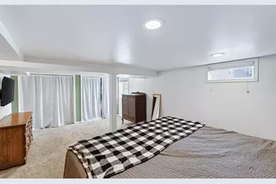 608 W Capitol Drive, Hartland, WI 53029 - Photo 26