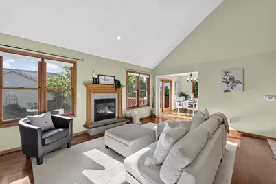 211 N Heatherstone Drive, Sun Prairie, WI 53590 - Photo 10
