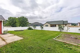 1118 Newport Ln, Holmen, WI 54636 - Photo 30