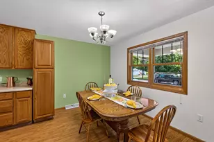 4722 Freese Ln, Madison, WI 53718 - Photo 12