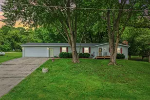 2232 Tower Dr, Stoughton, WI 53589 - Photo 2