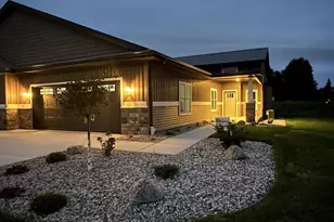 3731 Newcastle Dr, Janesville, WI 53546 - Photo 1