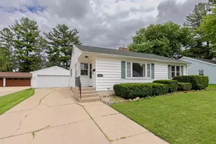 1021 S Terrace St, Janesville, WI 53546 - Photo 2