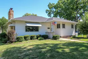 519 Giles St, Lake Mills, WI 53551 - Photo 1
