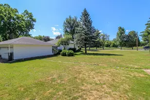 519 Giles St, Lake Mills, WI 53551 - Photo 34
