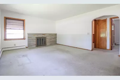 519 Giles Street, Lake Mills, WI 53551 - Photo 4