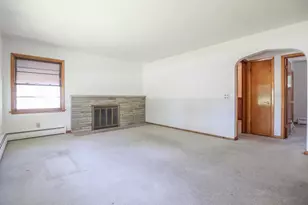 519 Giles St, Lake Mills, WI 53551 - Photo 4